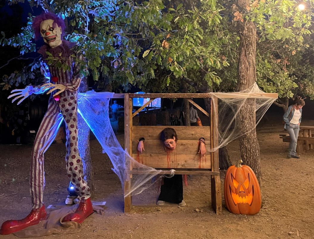 Une journée de frisson au Village de L’Horreur  !